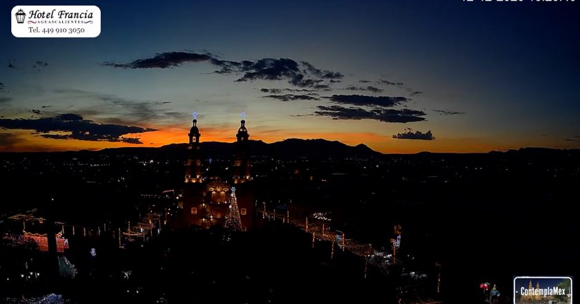 🎬 1 minuto · 1 atardecer del viernes 12 de diciembre de 2025 desde el Hotel Francia Aguascalientes