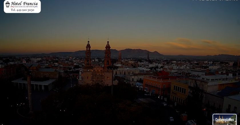 🎬 1 minuto · 1 amanecer del sábado 14 de febrero de 2026 desde el Hotel Francia Aguascalientes