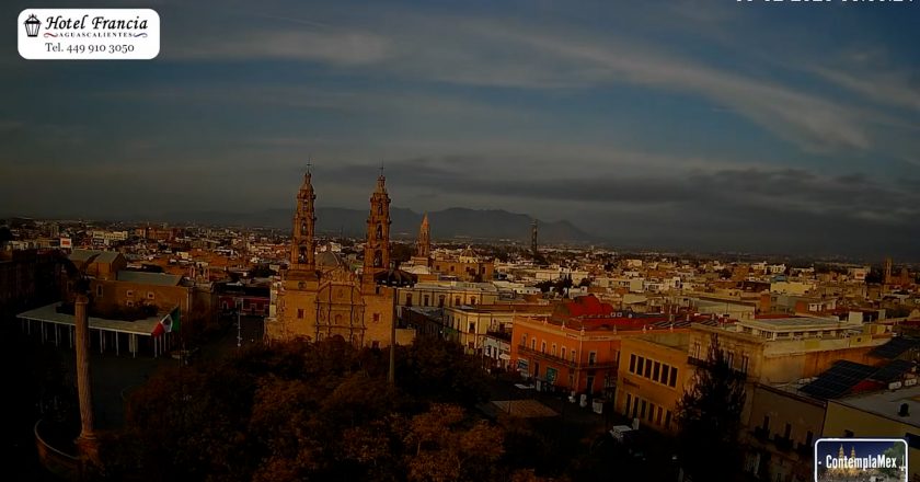 🎬 1 minuto · 1 amanecer del jueves 05 de febrero de 2026 desde el Hotel Francia Aguascalientes