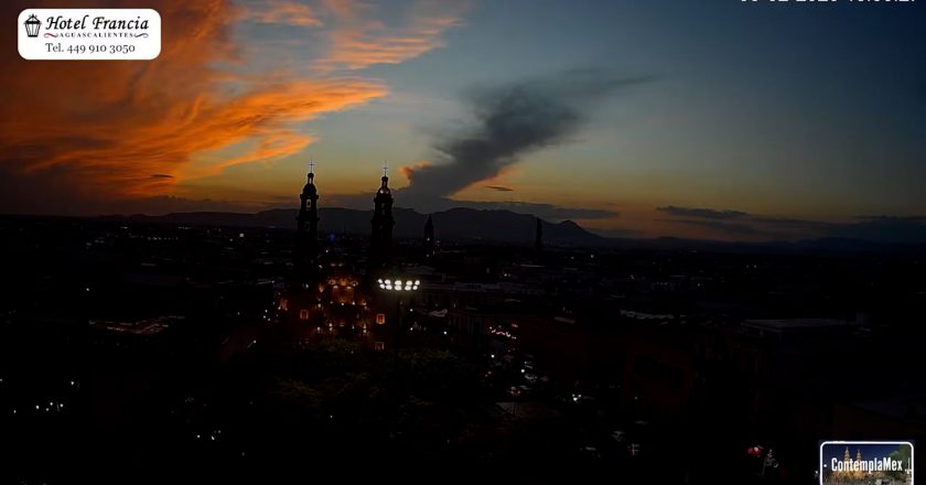 🎬 1 minuto · 1 atardecer del jueves 05 de febrero de 2026 desde el Hotel Francia Aguascalientes