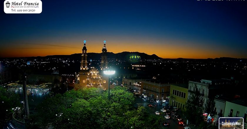 🎬 1 minuto · 1 atardecer del sábado 21 de febrero de 2026 desde el Hotel Francia Aguascalientes