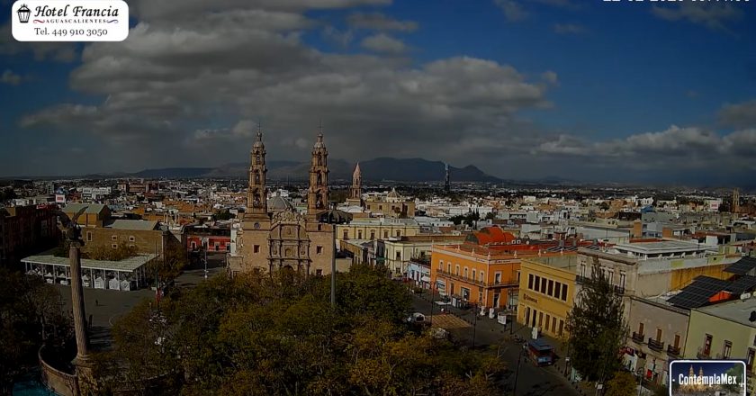 🎬 1 minuto · 1 amanecer del domingo 22 de febrero de 2026 desde el Hotel Francia Aguascalientes