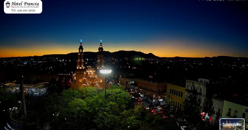 🎬 1 minuto · 1 atardecer del sábado 14 de febrero de 2026 desde el Hotel Francia Aguascalientes