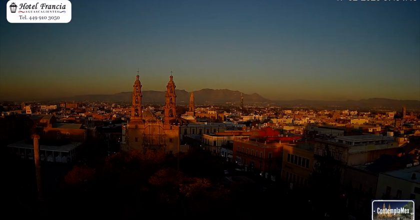 🎬 1 minuto · 1 amanecer del martes 17 de febrero de 2026 desde el Hotel Francia Aguascalientes