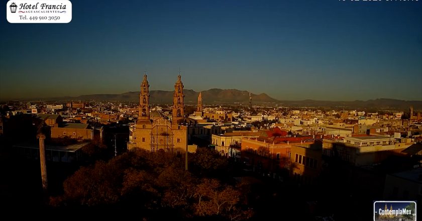 🎬 1 minuto · 1 amanecer del miércoles 18 de febrero de 2026 desde el Hotel Francia Aguascalientes