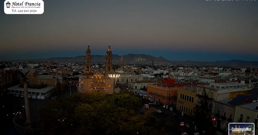 🎬 1 minuto · 1 amanecer del viernes 20 de febrero de 2026 desde el Hotel Francia Aguascalientes