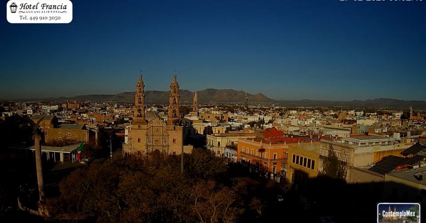 🎬 1 minuto · 1 amanecer del viernes 27 de febrero de 2026 desde el Hotel Francia Aguascalientes