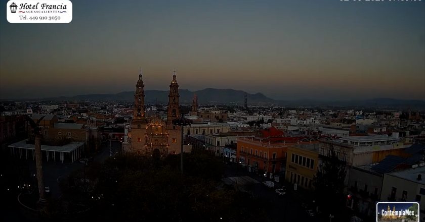 🎬 1 minuto · 1 amanecer del lunes 02 de marzo de 2026 desde el Hotel Francia Aguascalientes
