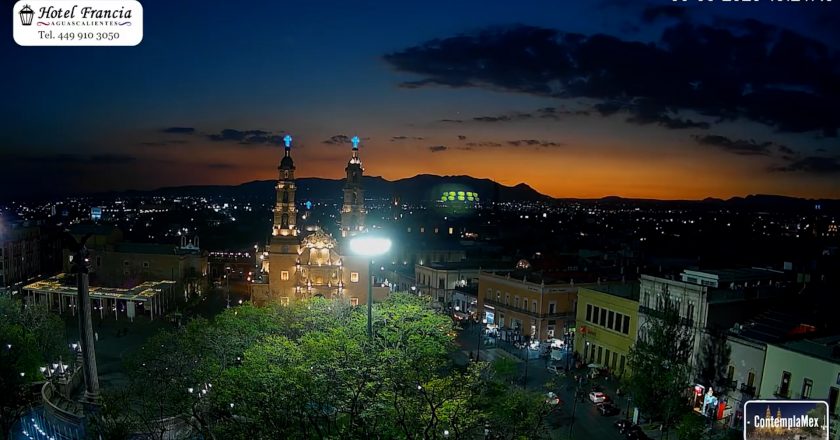 🎬 1 minuto · 1 atardecer del viernes 06 de marzo de 2026 desde el Hotel Francia Aguascalientes