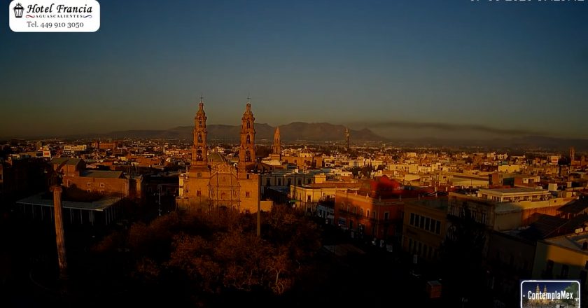 🎬 1 minuto · 1 amanecer del sábado 07 de marzo de 2026 desde el Hotel Francia Aguascalientes