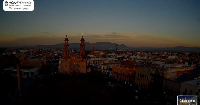 🎬 1 minuto · 1 amanecer del lunes 09 de marzo de 2026 desde el Hotel Francia Aguascalientes