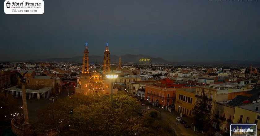 🎬 1 minuto · 1 amanecer del jueves 19 de marzo de 2026 desde el Hotel Francia Aguascalientes