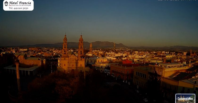 🎬 1 minuto · 1 amanecer del domingo 22 de marzo de 2026 desde el Hotel Francia Aguascalientes