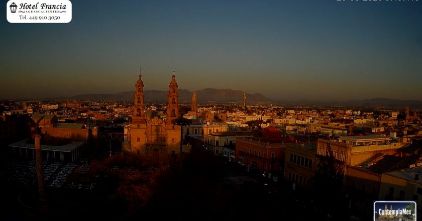 🎬 1 minuto · 1 amanecer del miércoles 25 de marzo de 2026 desde el Hotel Francia Aguascalientes