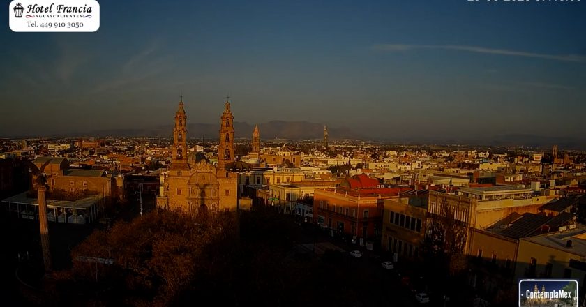 🎬 1 minuto · 1 amanecer del domingo 29 de marzo de 2026 desde el Hotel Francia Aguascalientes