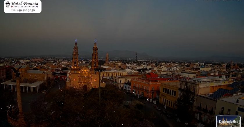 🎬 1 minuto · 1 amanecer del Martes 07 de Abril de 2026 desde el Hotel Francia Aguascalientes