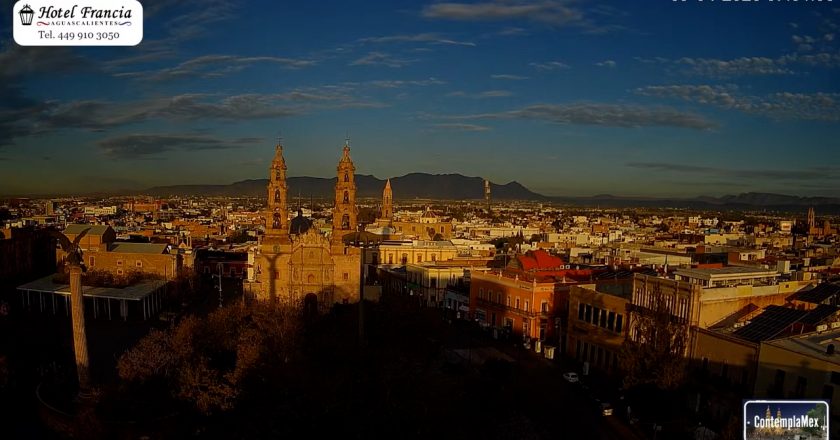 🎬 1 minuto · 1 amanecer del Jueves 09 de Abril de 2026 desde el Hotel Francia Aguascalientes
