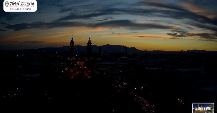 🎬 1 minuto · 1 atardecer del Sábado 11 de Abril de 2026 desde el Hotel Francia Aguascalientes