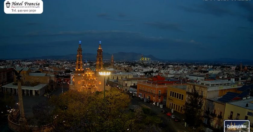 🎬 1 minuto · 1 amanecer del Domingo 12 de Abril de 2026 desde el Hotel Francia Aguascalientes