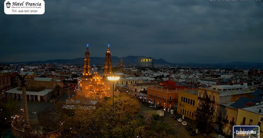 🎬 1 minuto · 1 amanecer del Lunes 20 de Abril de 2026 desde el Hotel Francia Aguascalientes