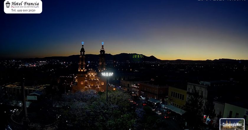 🎬 1 minuto · 1 atardecer del Sábado 25 de Abril de 2026 desde el Hotel Francia Aguascalientes