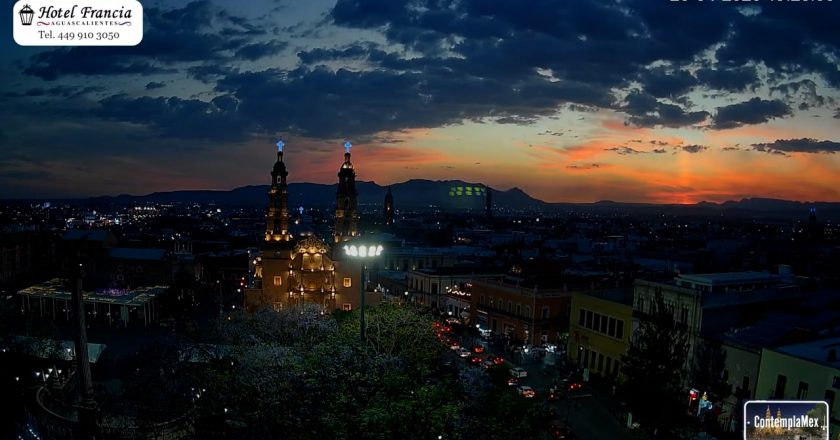 🎬 1 minuto · 1 atardecer del Viernes 26 de Abril de 2026 desde el Hotel Francia Aguascalientes