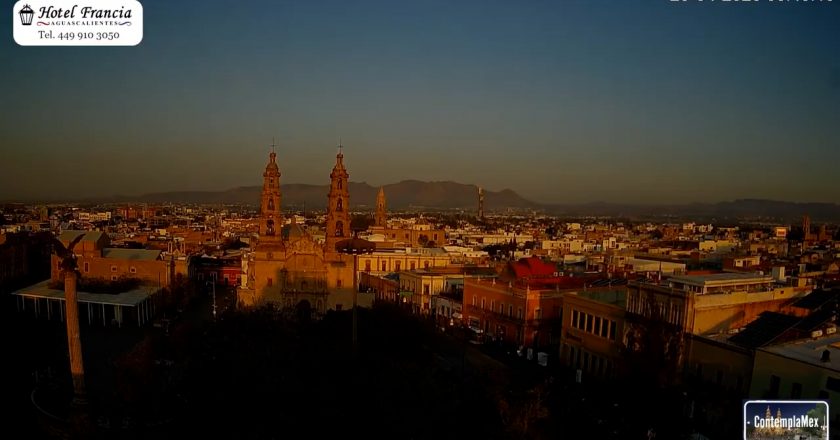 🎬 1 minuto · 1 amanecer del Martes 28 de Abril de 2026 desde el Hotel Francia Aguascalientes