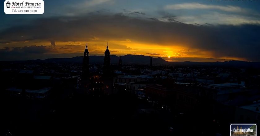 🎬 1 minuto · 1 atardecer del martes 31 de marzo de 2026 desde el Hotel Francia Aguascalientes
