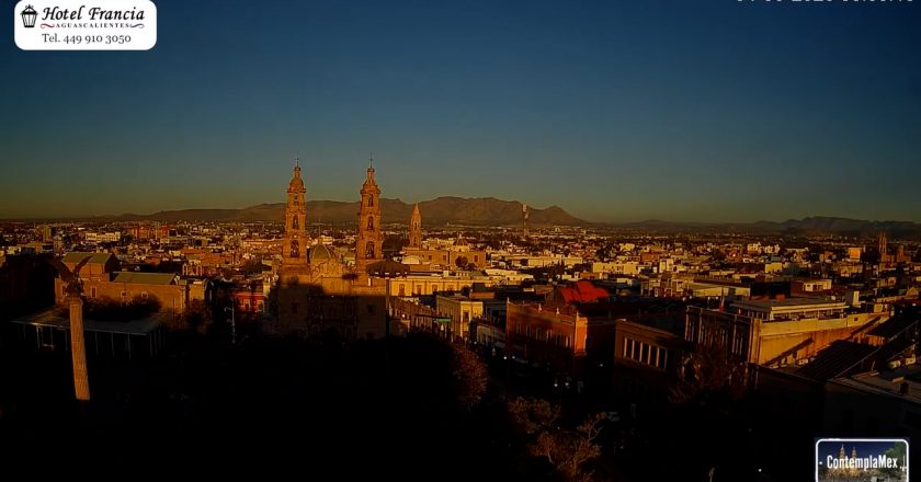 🎬 1 minuto · 1 amanecer del Lunes 04 de Mayo de 2026 desde el Hotel Francia Aguascalientes