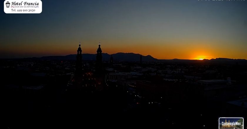 🎬 1 minuto · 1 atardecer del Lunes 04 de Mayo de 2026 desde el Hotel Francia Aguascalientes