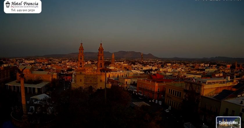 🎬 1 minuto · 1 amanecer del Jueves 07 de Mayo de 2026 desde el Hotel Francia Aguascalientes