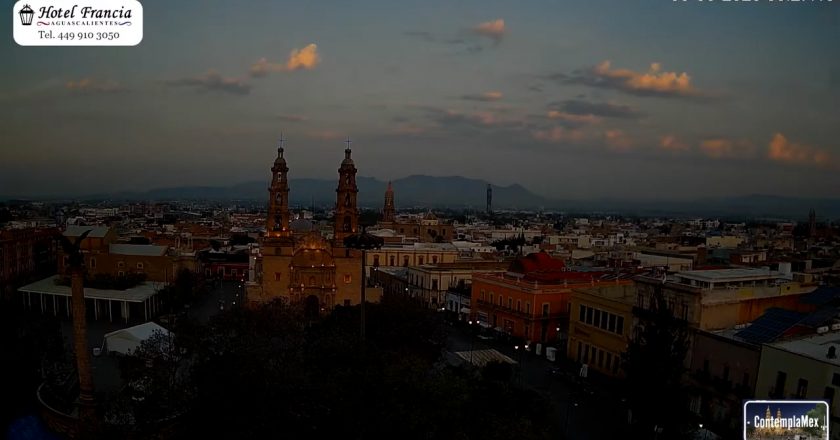 🎬 1 minuto · 1 amanecer del Viernes 08 de Mayo de 2026 desde el Hotel Francia Aguascalientes
