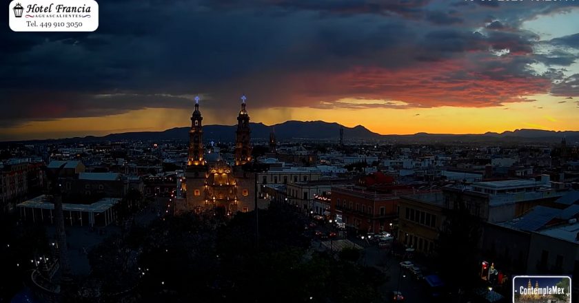 🎬 1 minuto · 1 atardecer del Viernes 15 de Mayo de 2026 desde el Hotel Francia Aguascalientes