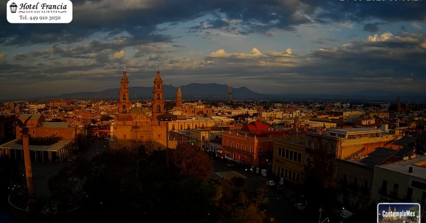 🎬 1 minuto · 1 amanecer del Jueves 21 de Mayo de 2026 desde el Hotel Francia Aguascalientes