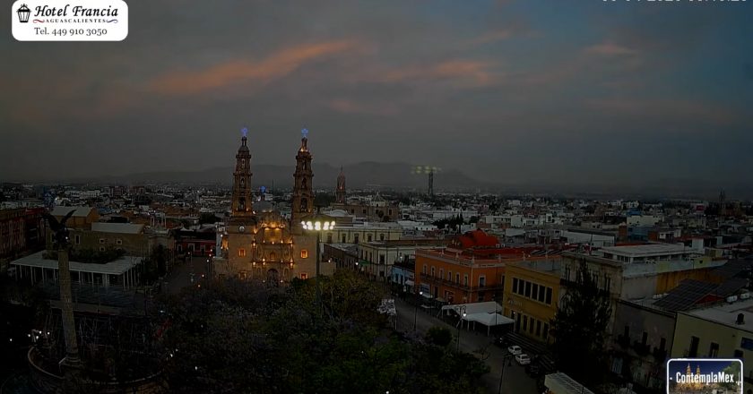 🎬 1 minuto · 1 amanecer del Jueves 30 de Abril de 2026 desde el Hotel Francia Aguascalientes