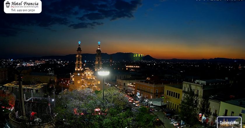 🎬 1 minuto · 1 atardecer del Jueves 30 de Abril de 2026 desde el Hotel Francia Aguascalientes