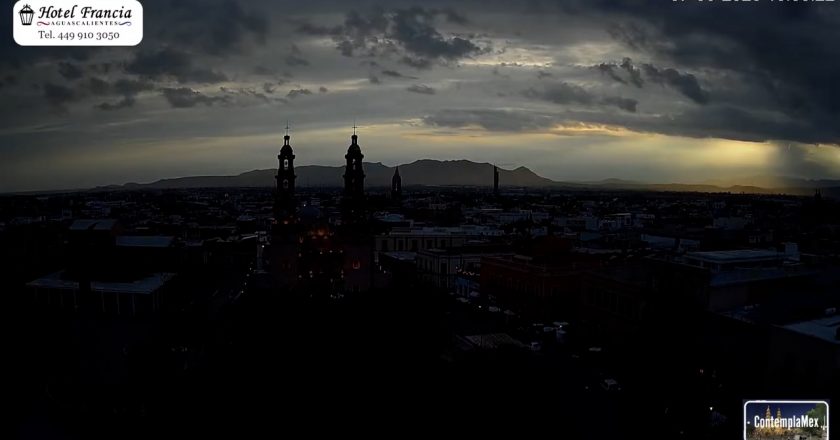🎬 1 minuto · 1 atardecer del Domingo 07 de Junio de 2026 desde el Hotel Francia Aguascalientes