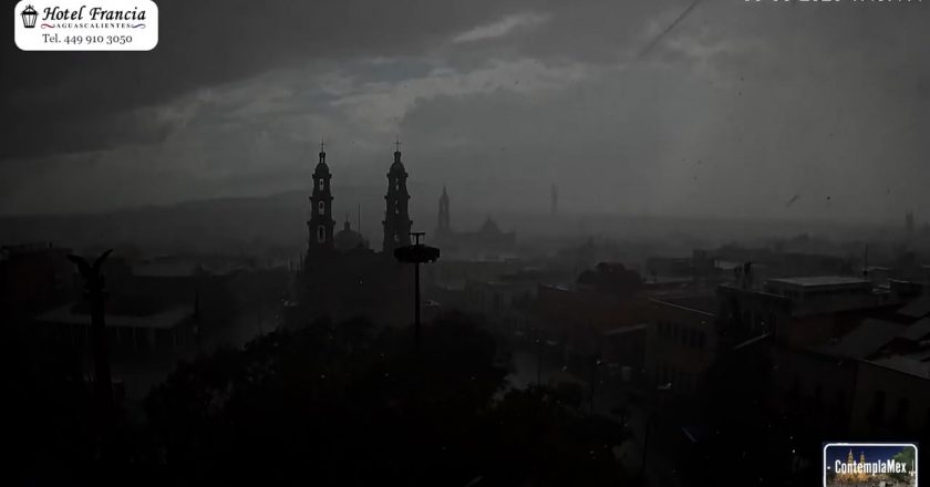 🎬 1 minuto · 1 atardecer del Lunes 08 de Junio de 2026 desde el Hotel Francia Aguascalientes