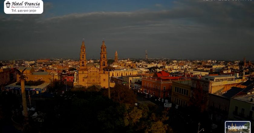 🎬 1 minuto · 1 amanecer del Jueves 02 de Julio de 2026 desde el Hotel Francia Aguascalientes