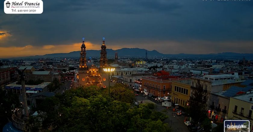 🎬 1 minuto · 1 atardecer del Viernes 03 de Julio de 2026 desde el Hotel Francia Aguascalientes