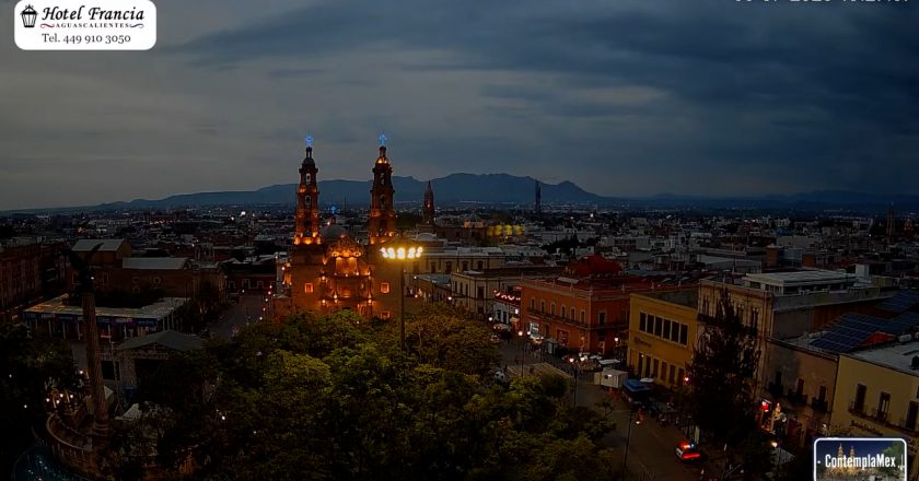🎬 1 minuto · 1 atardecer del Lunes 06 de Julio de 2026 desde el Hotel Francia Aguascalientes