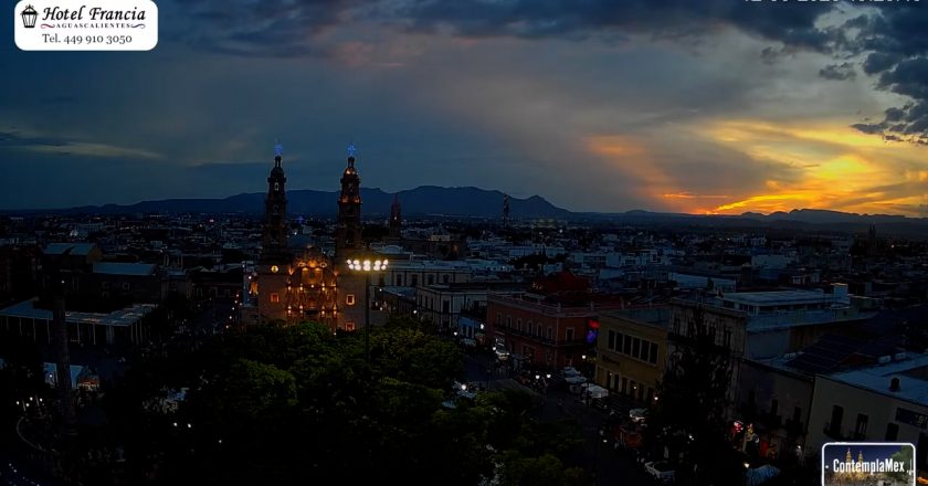🎬 1 minuto · 1 atardecer del Miércoles 12 de Agosto de 2026 desde el Hotel Francia Aguascalientes