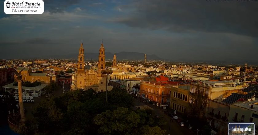1 minuto · 1 amanecer del Domingo 30 de Agosto de 2026 desde el Hotel Francia Aguascalientes
