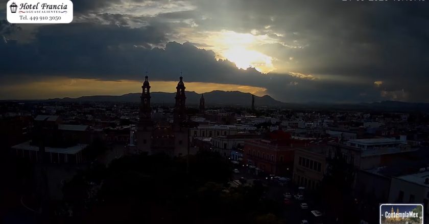 1 minuto · 1 atardecer del Lunes 21 de Septiembre de 2026 desde el Hotel Francia Aguascalientes