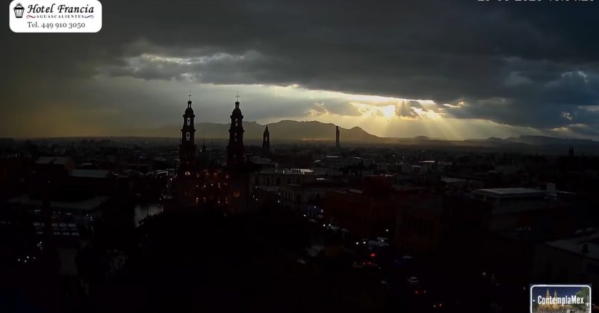 1 minuto · 1 atardecer del Sábado 29 de Agosto de 2026 desde el Hotel Francia Aguascalientes