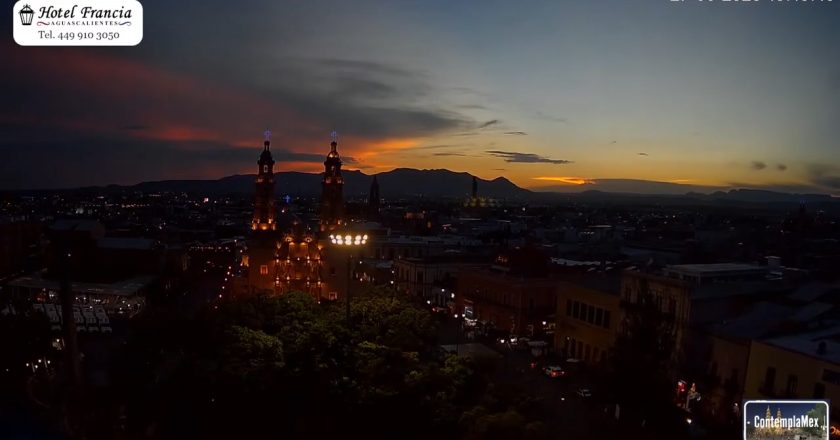 1 minuto · 1 atardecer del Jueves 27 de Agosto de 2026 desde el Hotel Francia Aguascalientes